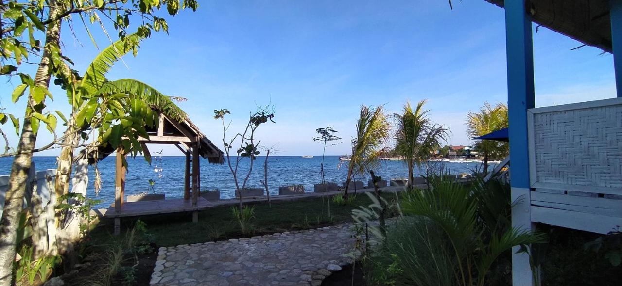 Moyo Island Resort Exterior foto